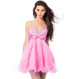 короткое платье на выпускной 2014 года - розовое